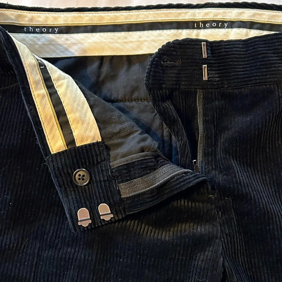 Theory corduroy Max C Black flared pants - Picture 4 of 8